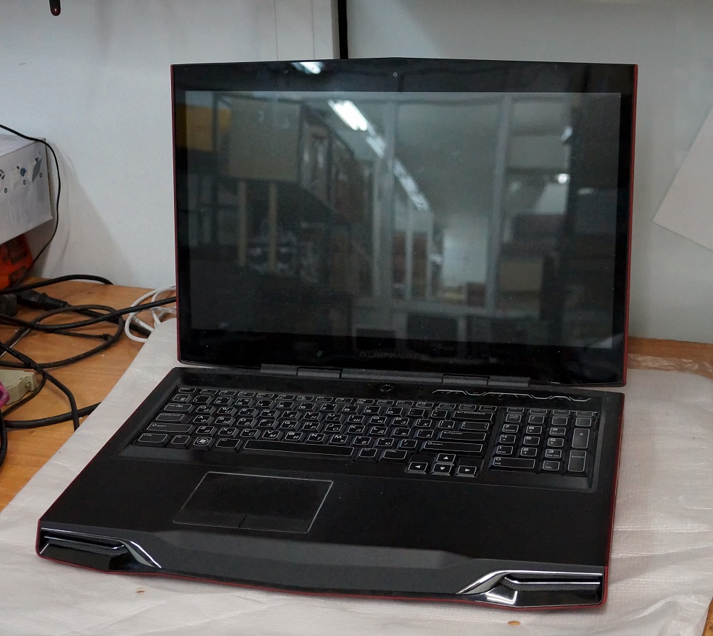Профилактика ноутбука Dell Alienware